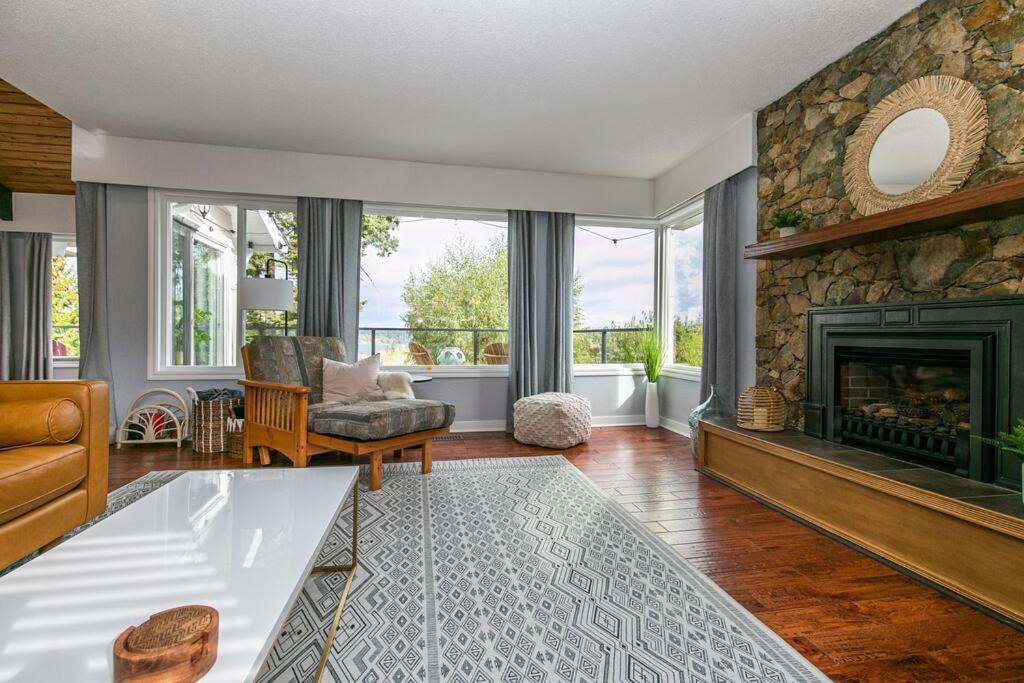 Sunrise Escape - Close To The Beach! Victoria Exterior photo