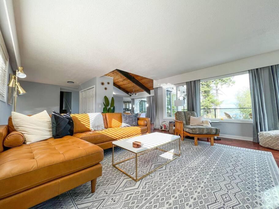 Sunrise Escape - Close To The Beach! Victoria Exterior photo